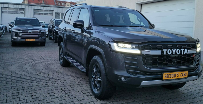 Toyota Land Cruiser 300 GAZOO Racing+SPORT+NEU+EU+415HP+TWIN+TURBO — photo 4