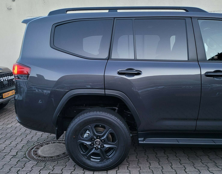 Toyota Land Cruiser 300 GAZOO Racing+SPORT+NEU+EU+415HP+TWIN+TURBO — photo 12