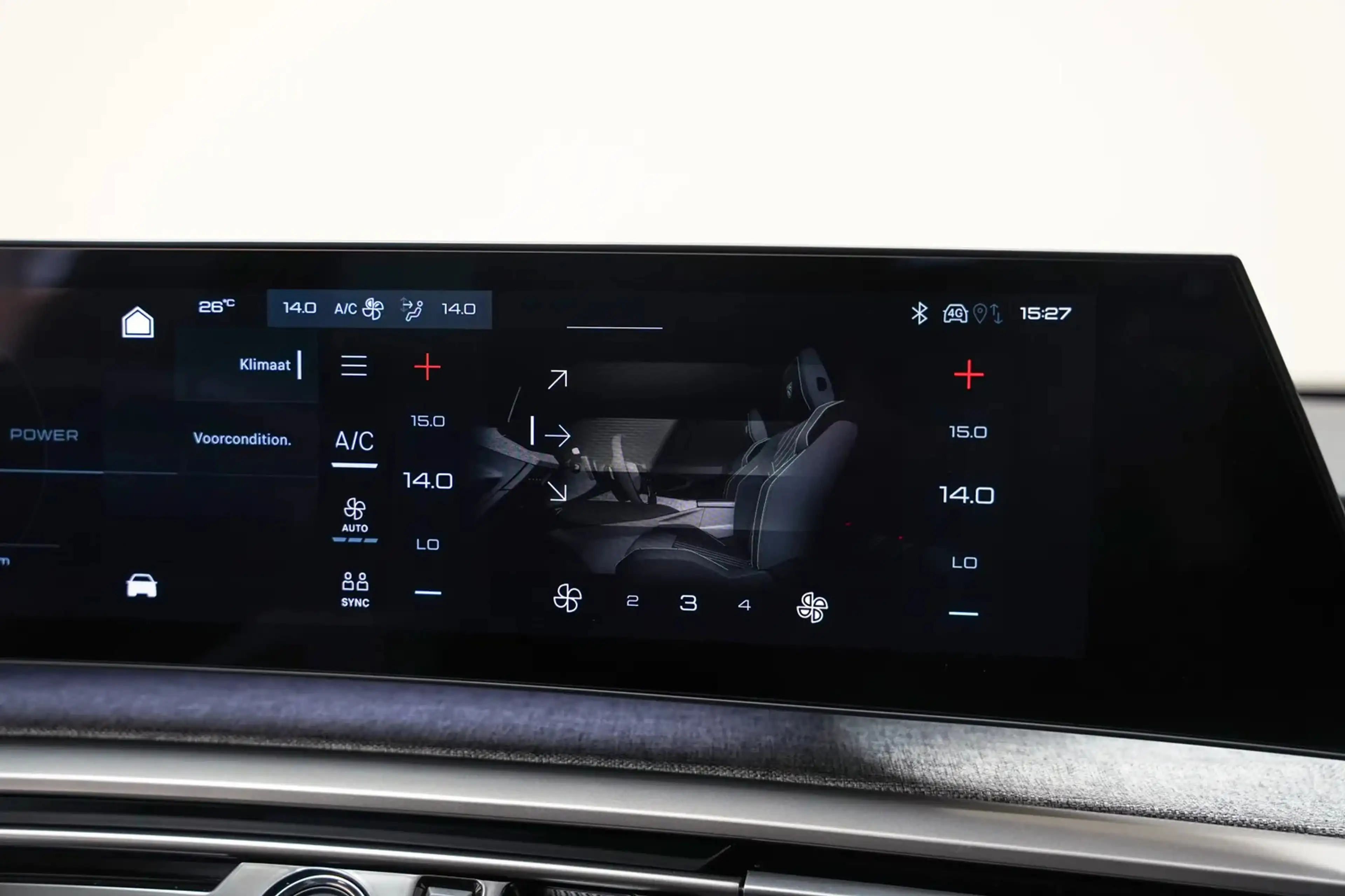 Peugeot 3008 e-3008 Allure 73kWh [ LED Apple/Android Camera ] — photo 8
