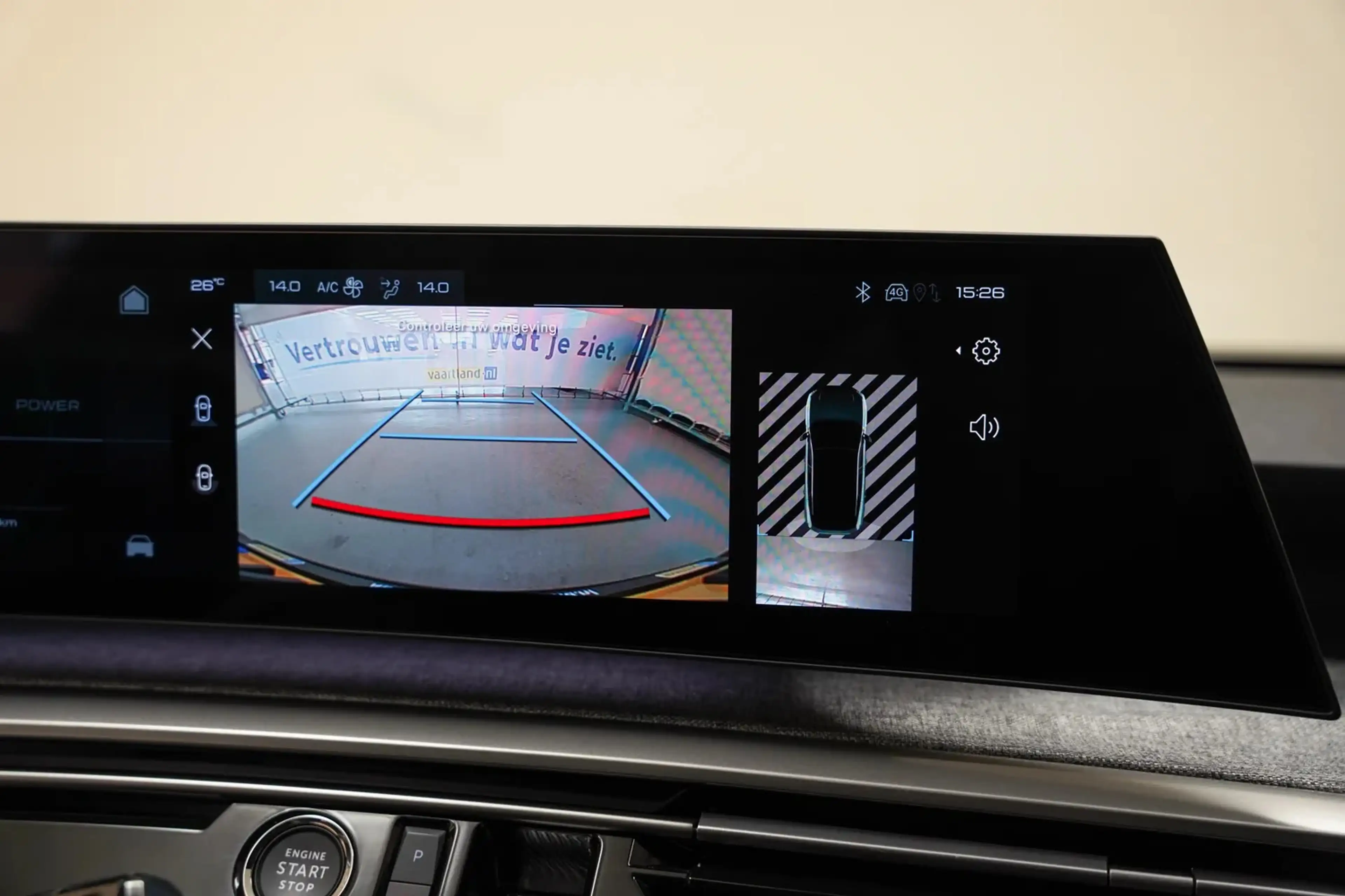 Peugeot 3008 e-3008 Allure 73kWh [ LED Apple/Android Camera ] — photo 5
