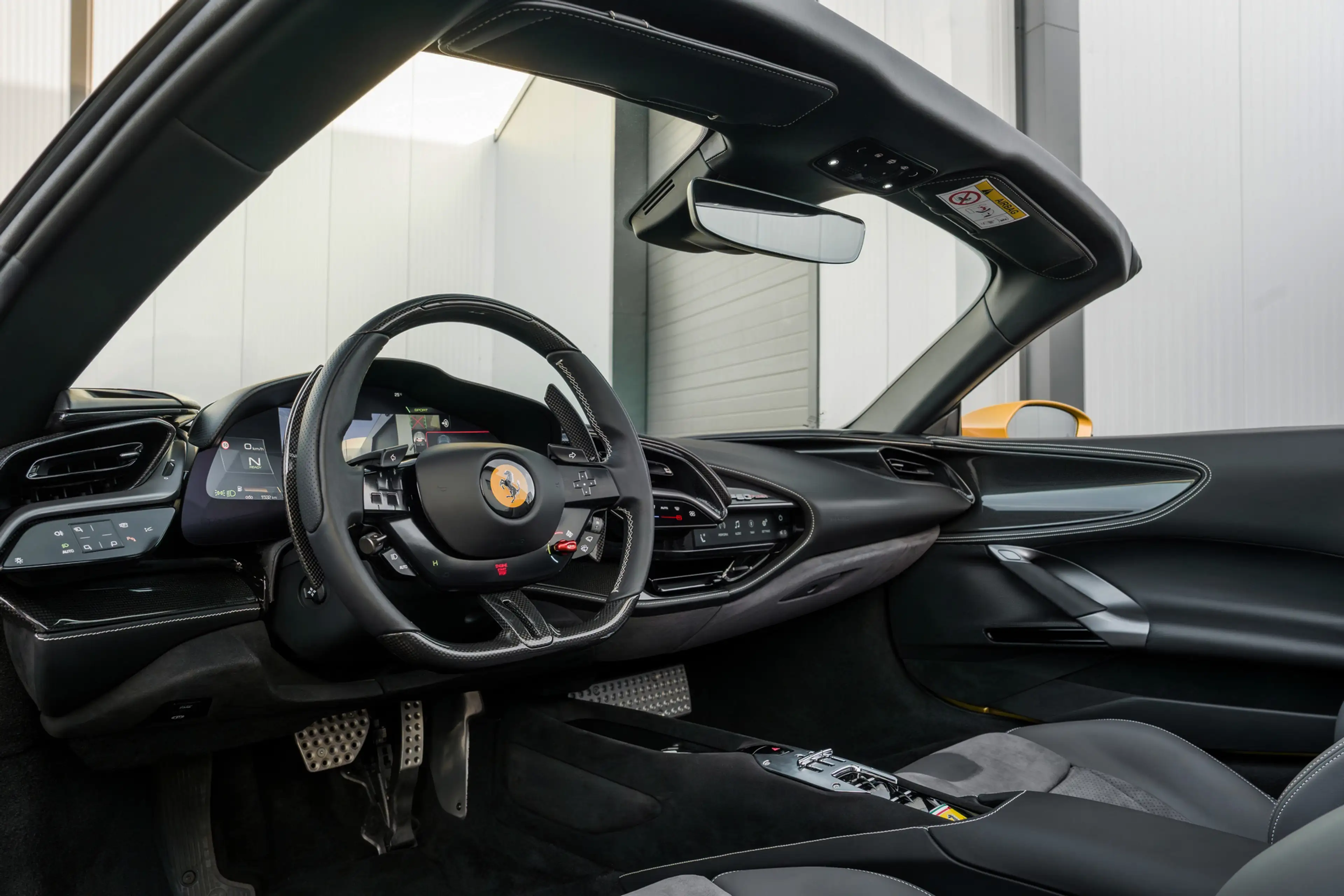 Ferrari SF90 Spider - Giallo Montecarlo - Carbon - VAT — photo 3