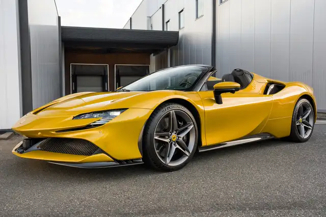 Ferrari SF90 Spider - Giallo Montecarlo - Carbon - VAT