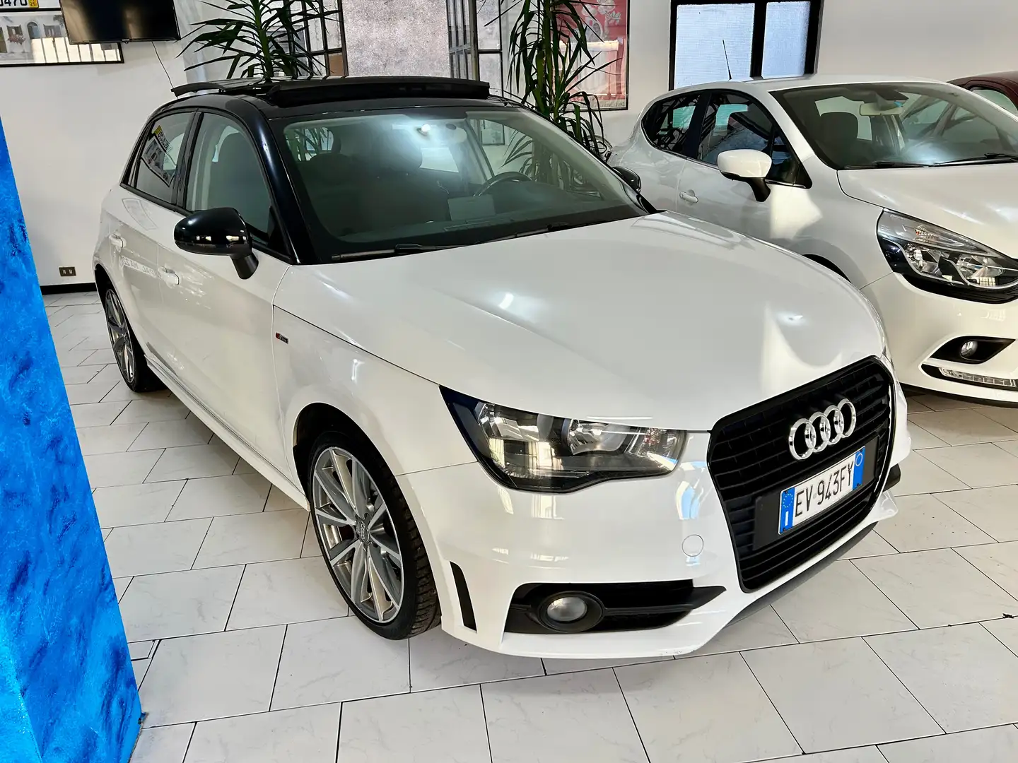 Audi A1 A1 Sportback 1.6 tdi S Line Edition plus s-tronic Bianco - 2