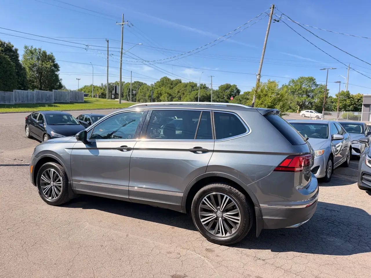 Volkswagen Tiguan photo Volkswagen Tiguan