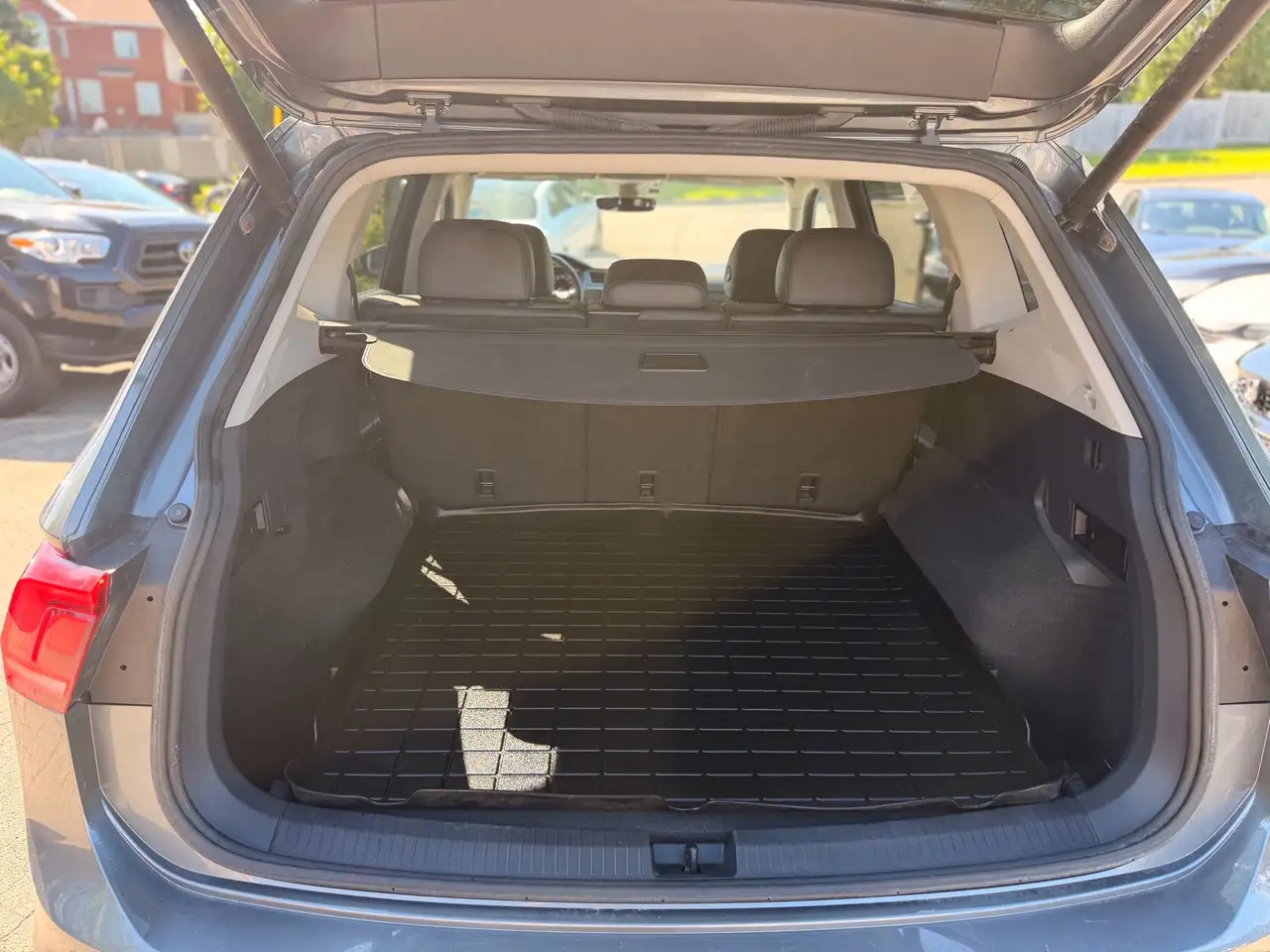 Volkswagen Tiguan photo Volkswagen Tiguan