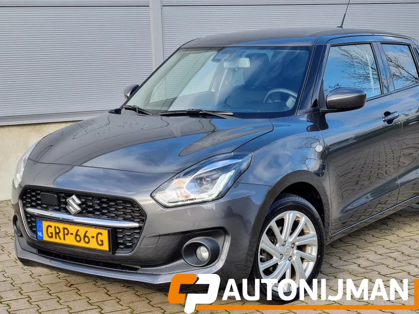 Suzuki Swift 1.2 Select Smart Hybrid Grijs - 1