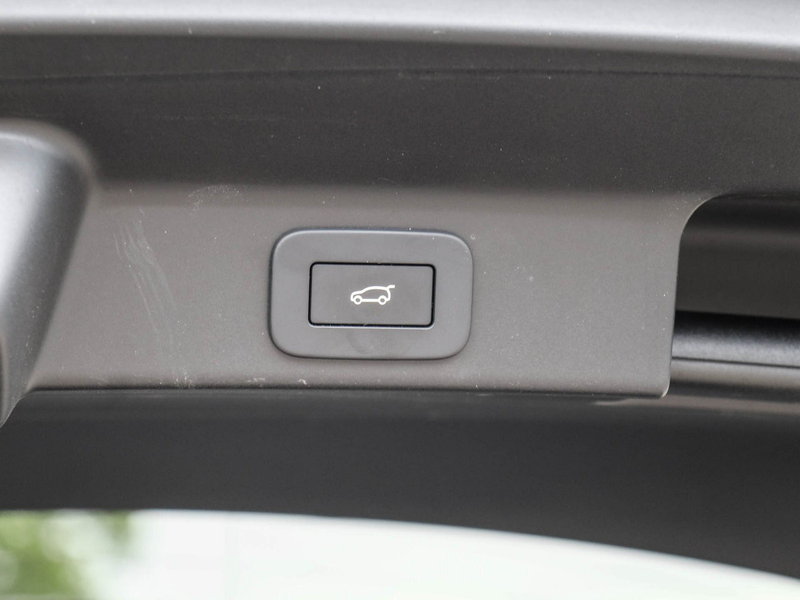 Jaguar F-Pace D300 R-Dynamic SE AWD el. AHK, Performence-Sitze, — photo 15