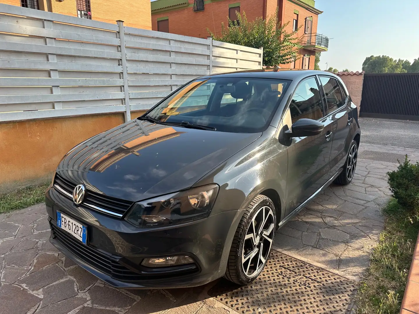 Volkswagen Polo 5p 1.0 mpi Trendline 60cv Grigio - 1