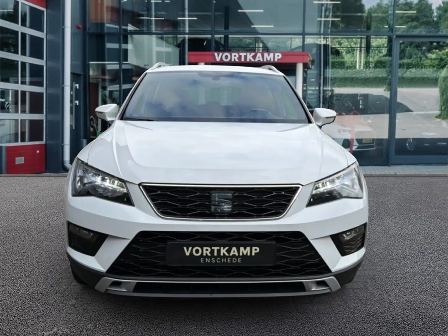 SEAT Ateca 1.4 TSi XCELLENCE NAVI/CAMERA/ZWENK.TREKHAAK/CARPL Wit - 2