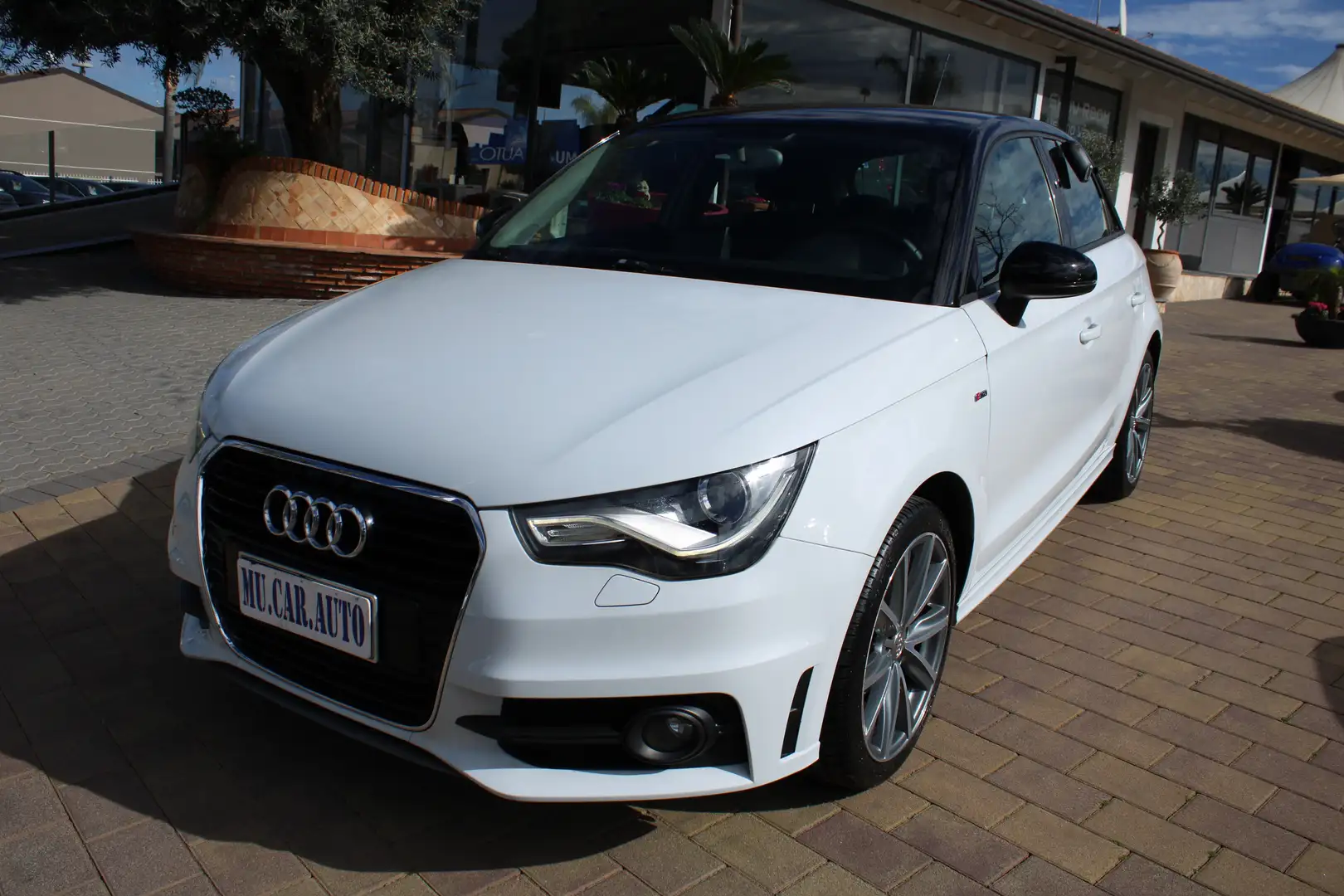Audi A1 A1 I 2013 Sportback 1.6 tdi S Line Edition 90cv Weiß - 1