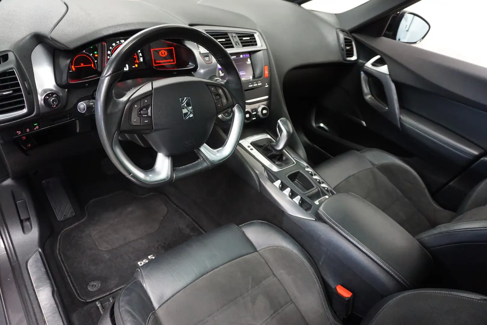 DS Automobiles DS 5 1.6 THP Chic AUTOMAAT! 165 PK! PANO H. LEER NAVI C Gris - 2