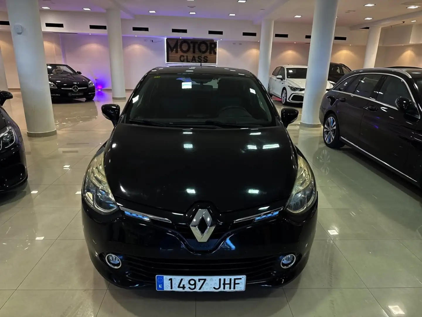 Renault Clio Expression 1.2 16v 75 Euro 6 Schwarz - 1