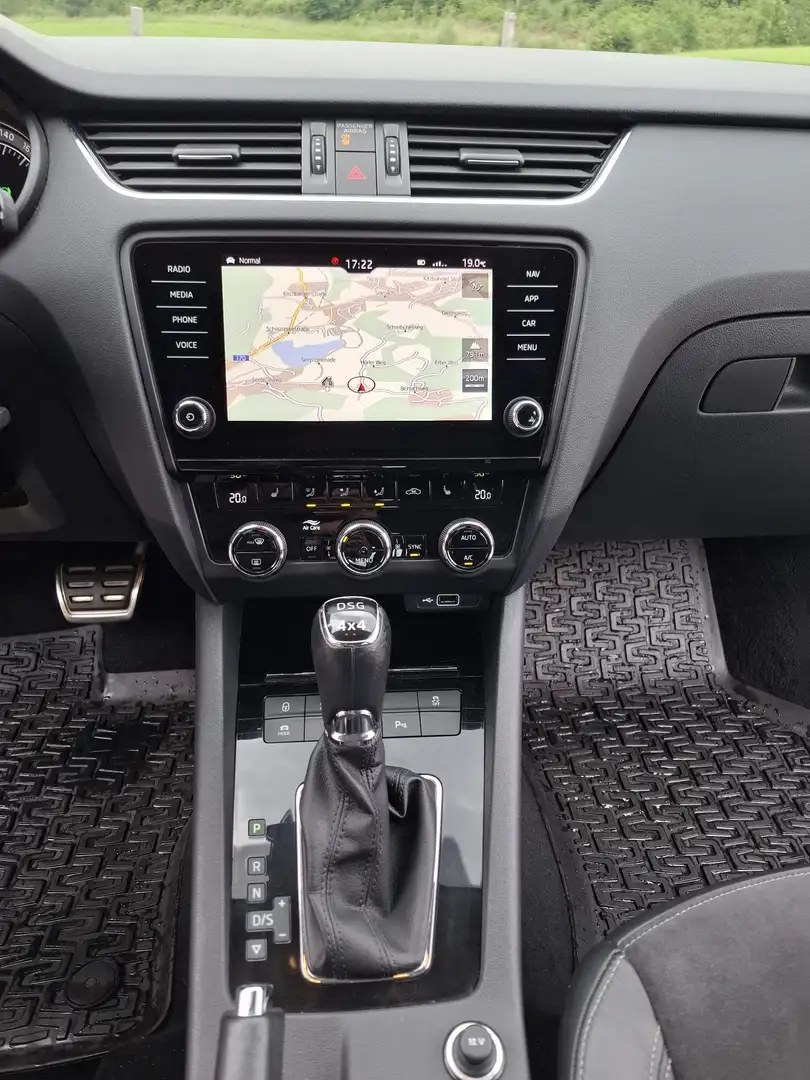 Skoda Octavia Scout 2,0 TDI 4x4 DSG - 1