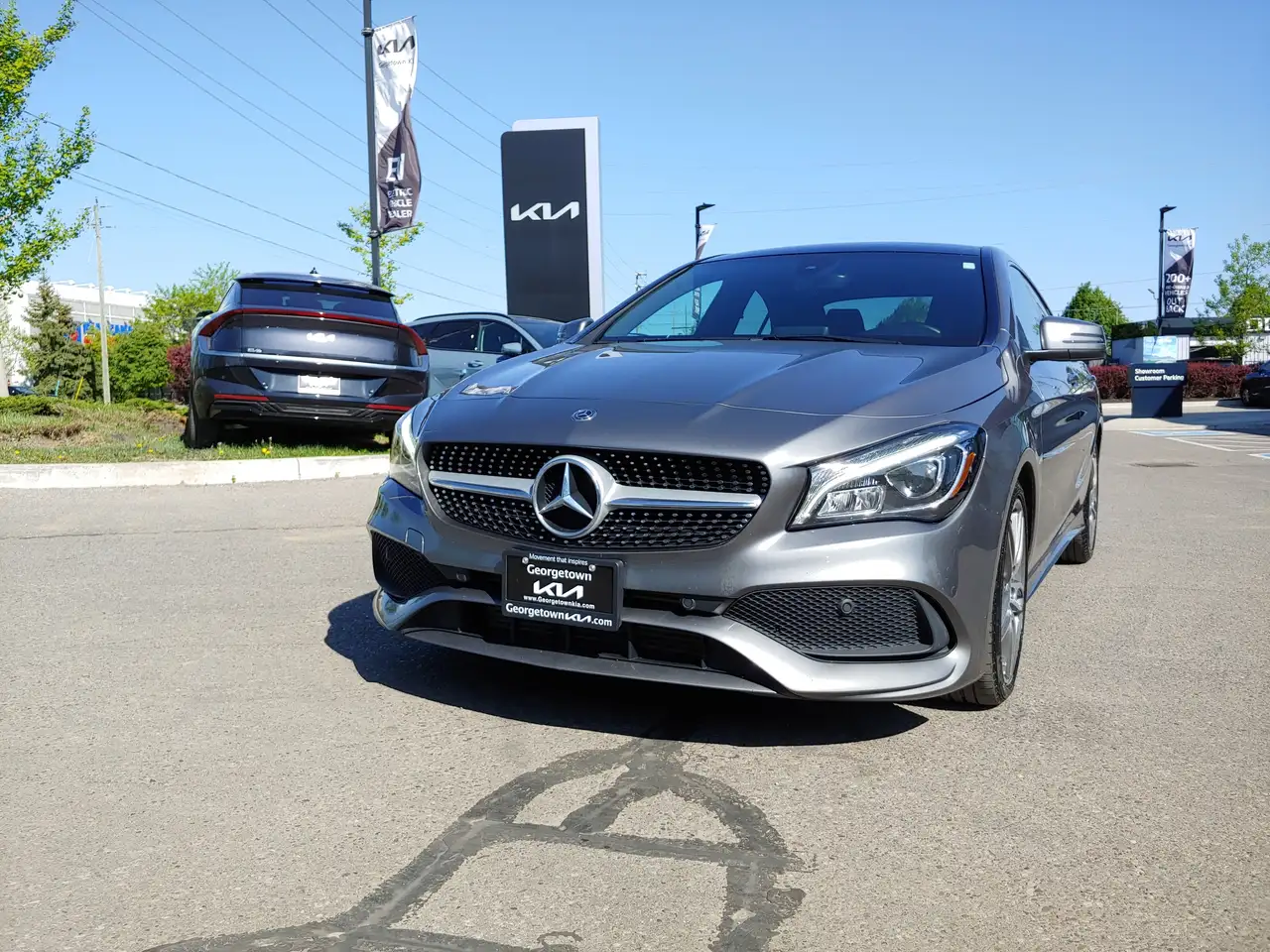 Mercedes-Benz CLA снимка Mercedes-Benz CLA