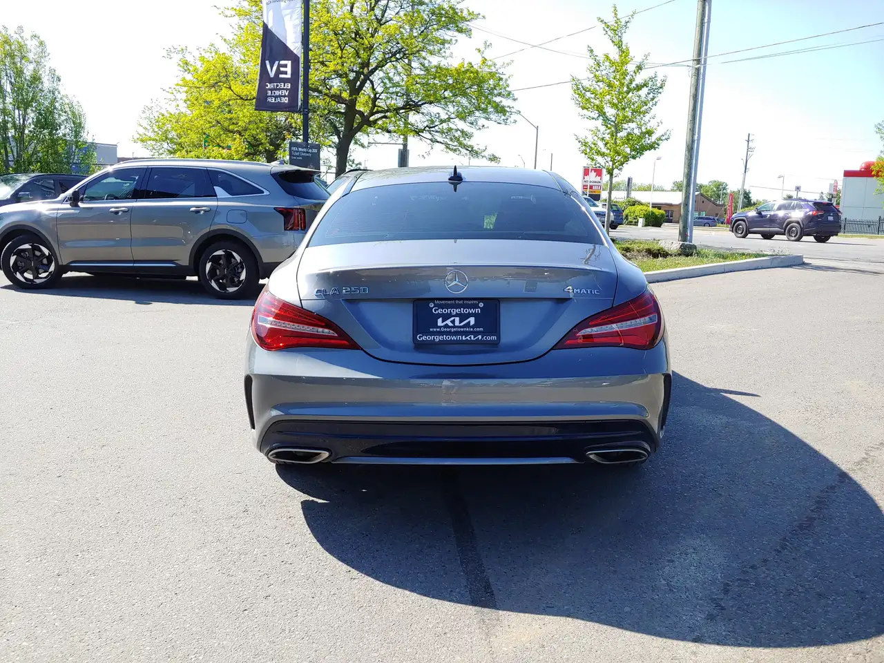 Mercedes-Benz CLA снимка Mercedes-Benz CLA