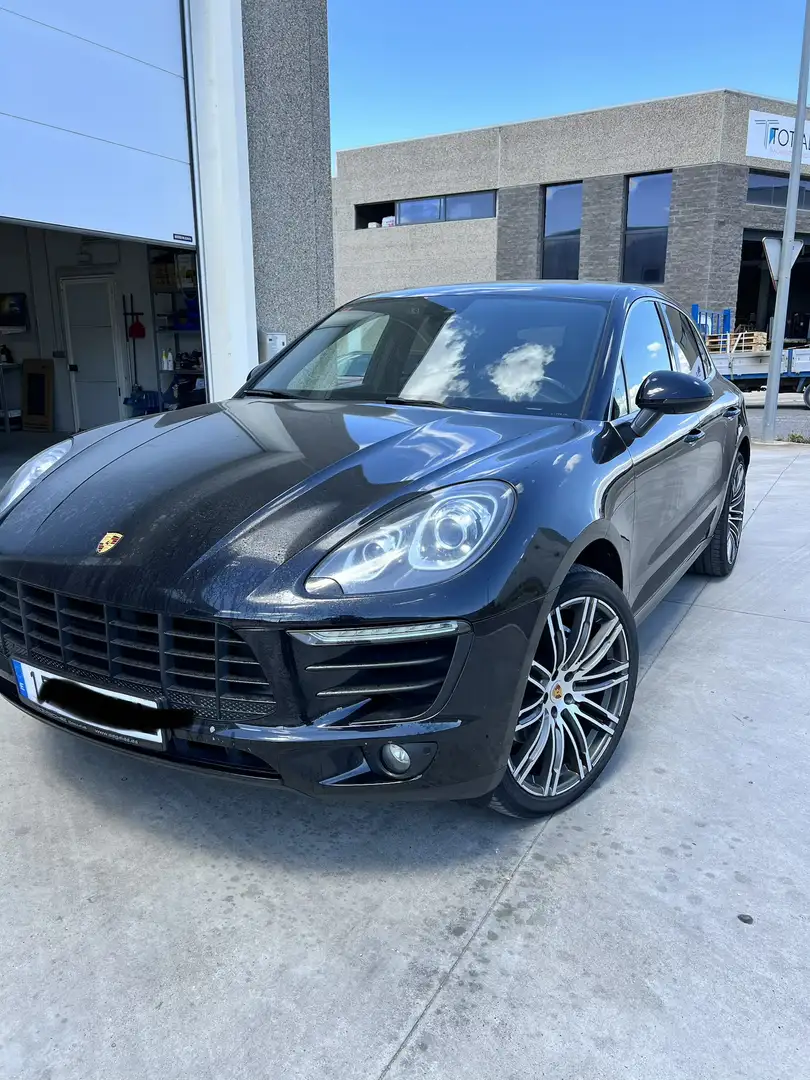 Porsche Macan - 1