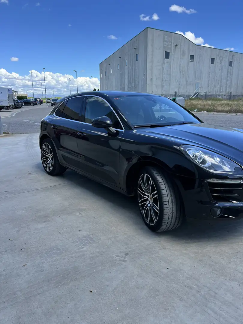 Porsche Macan - 2