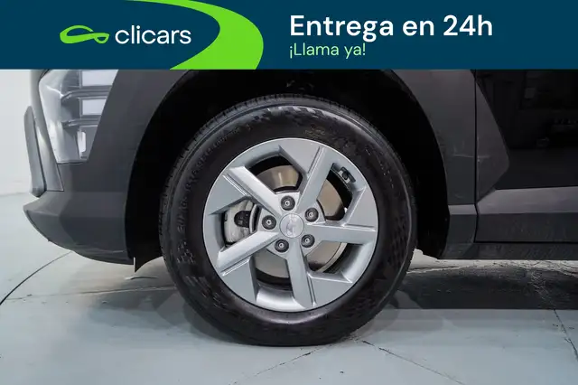 Hyundai Kona view 11