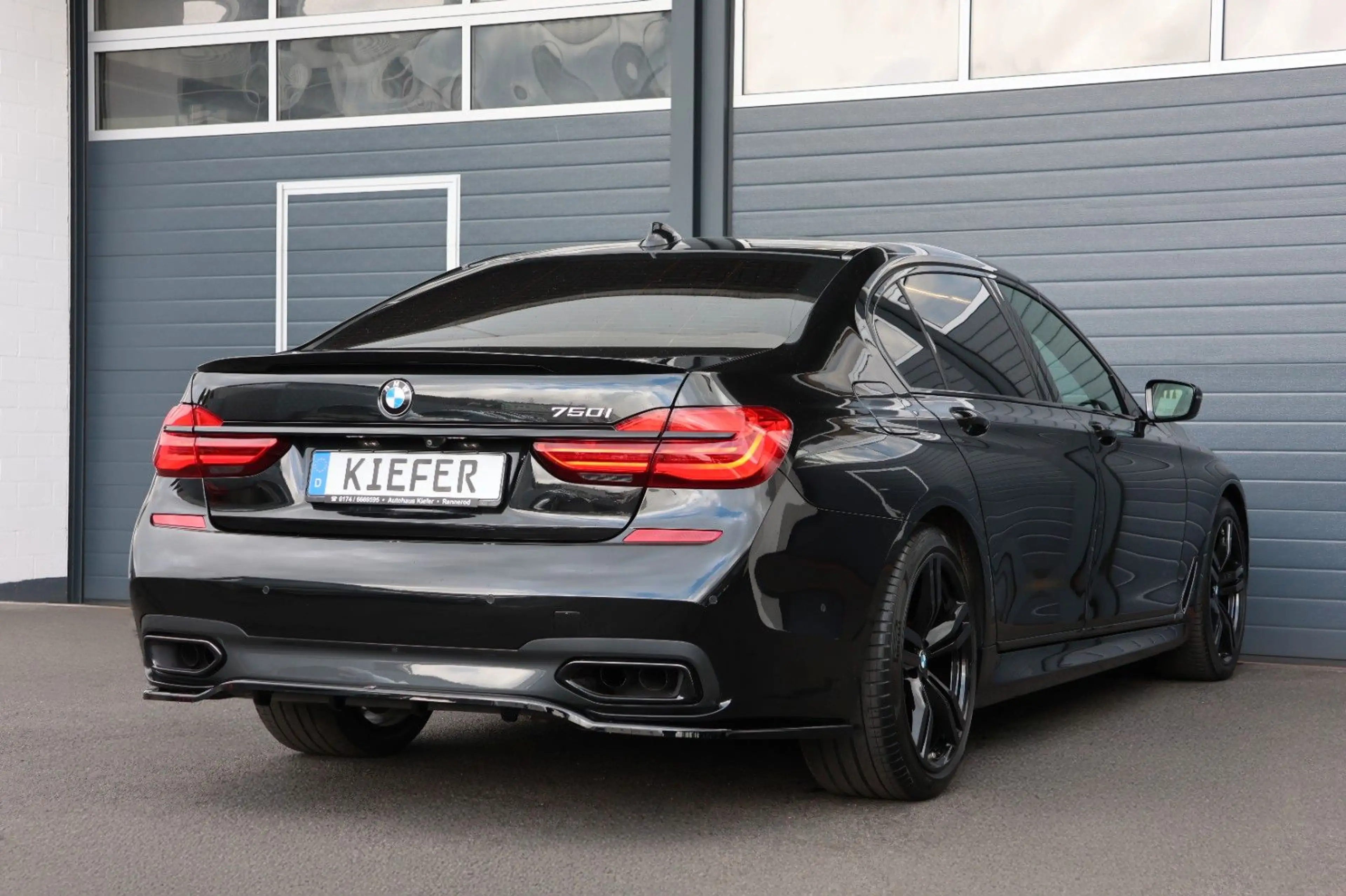 BMW 750 Li M/360°/HUD/APPLE/H&K/PANO/MASSAGE/TOTW/R20 — photo 7