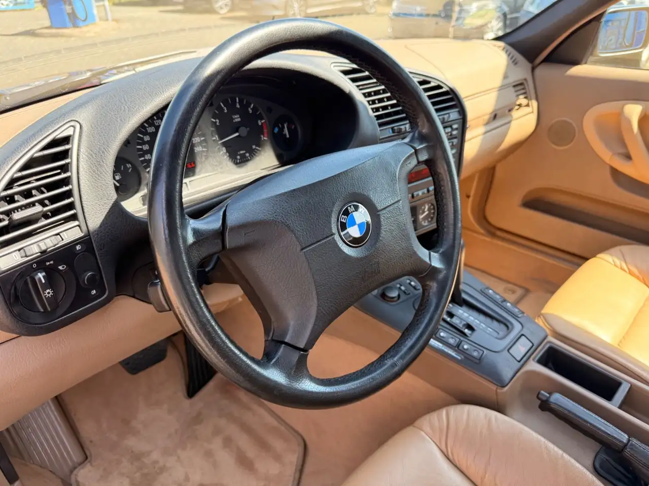 BMW 318 i Cabrio 1.HAND EXCLUSIV EDITION OMA FAHRZEUG, foto 12