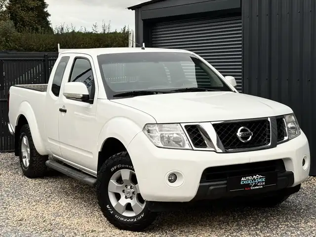 Nissan Navara 2.5 dCi 4x4/ King Cab/ Garantie