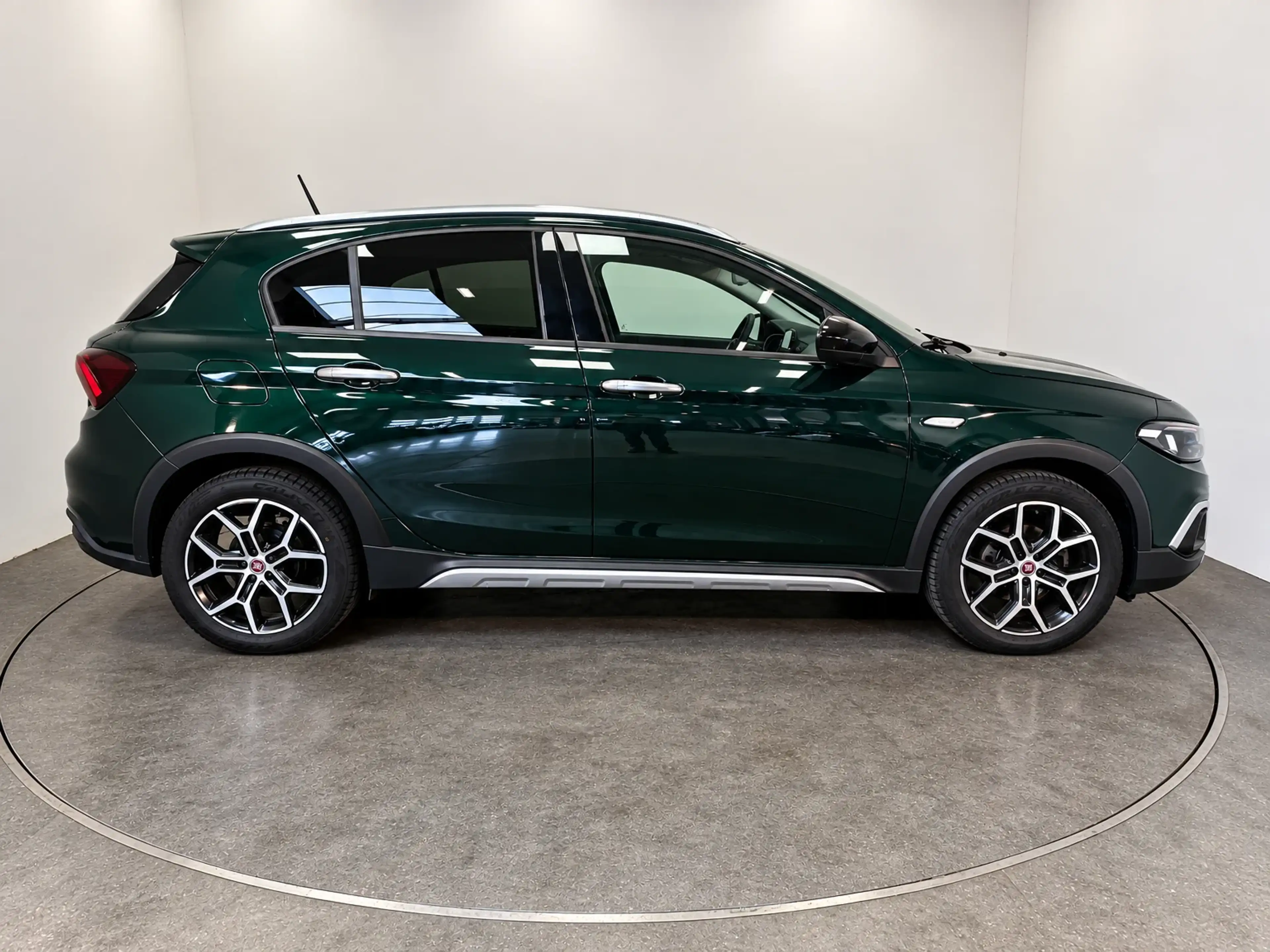 Fiat Tipo Cross 1.0 HB ACC NAVI CAM — photo 8