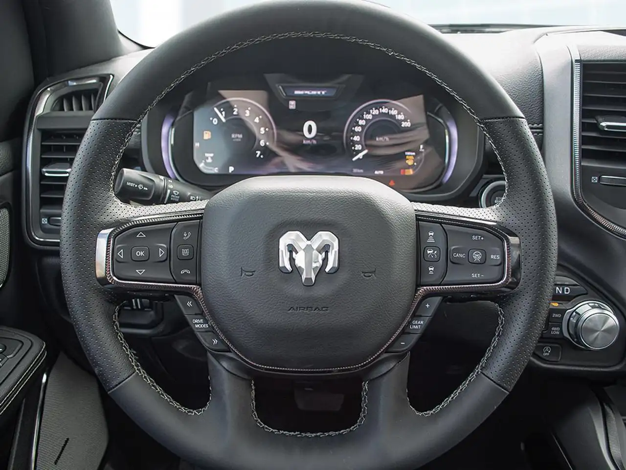 RAM 1500 снимка RAM 1500