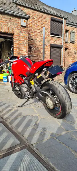 Ducati Monster 796 - foto 4
