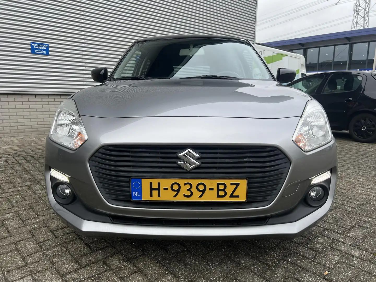 Suzuki Swift 1.2 Select | Apple Carplay & Android Auto | LM Vel Gris - 2