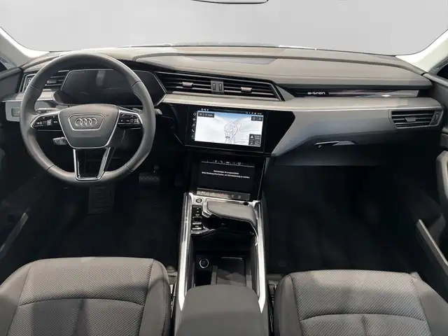 Audi Q8 E-Tron view 5