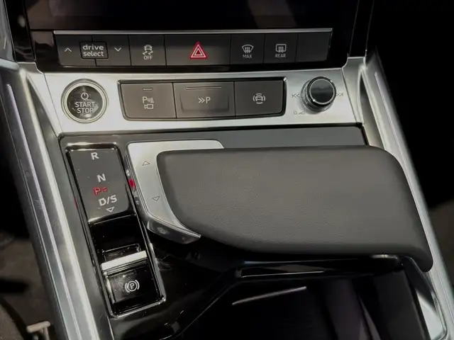Audi Q8 E-Tron view 11