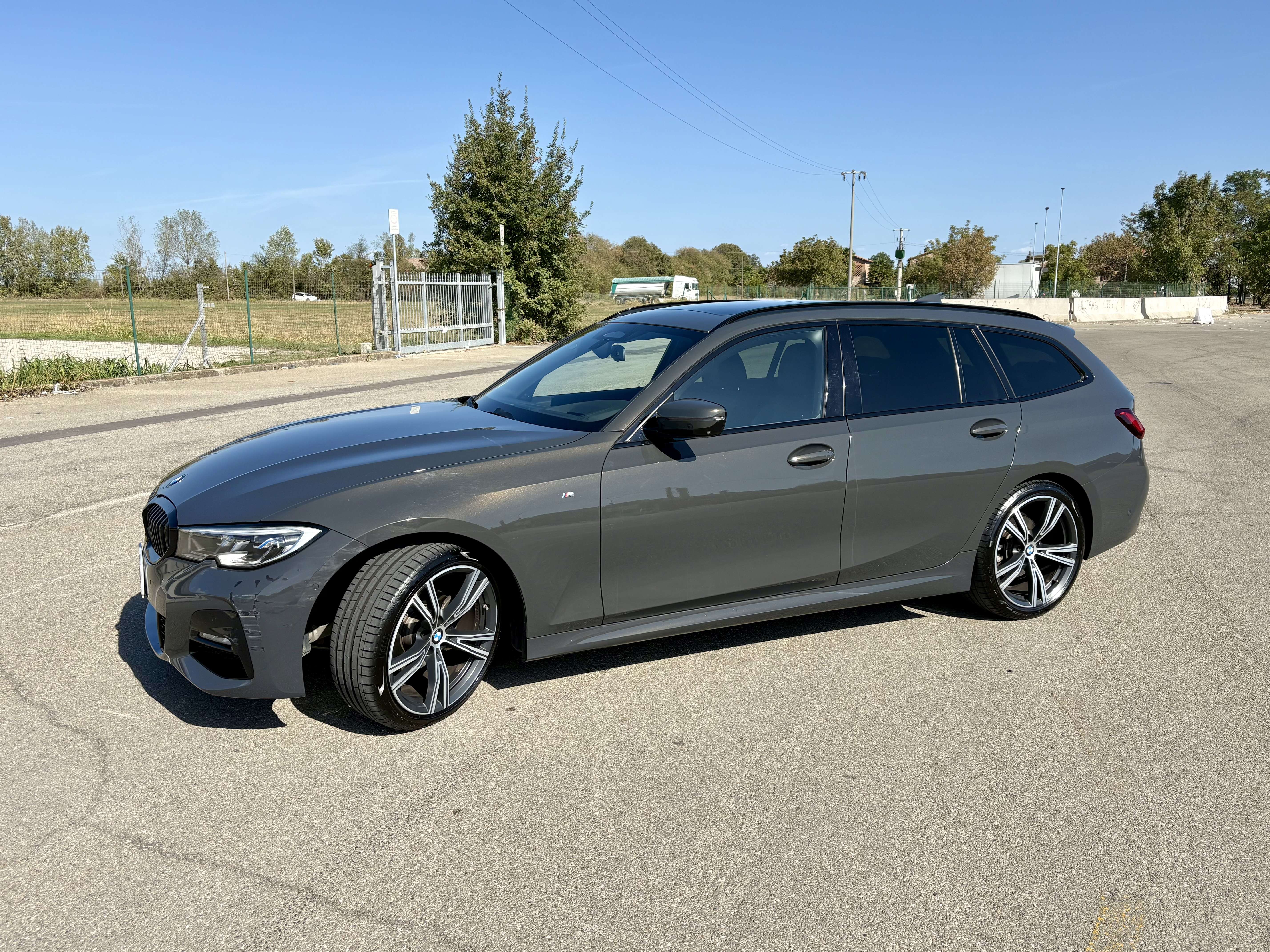 2019 BMW 320