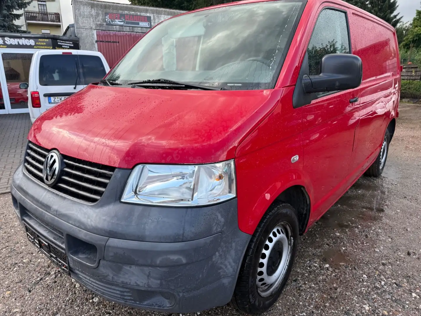Volkswagen T5 Transporter Kasten-Klima, WR, Regal Rot - 1