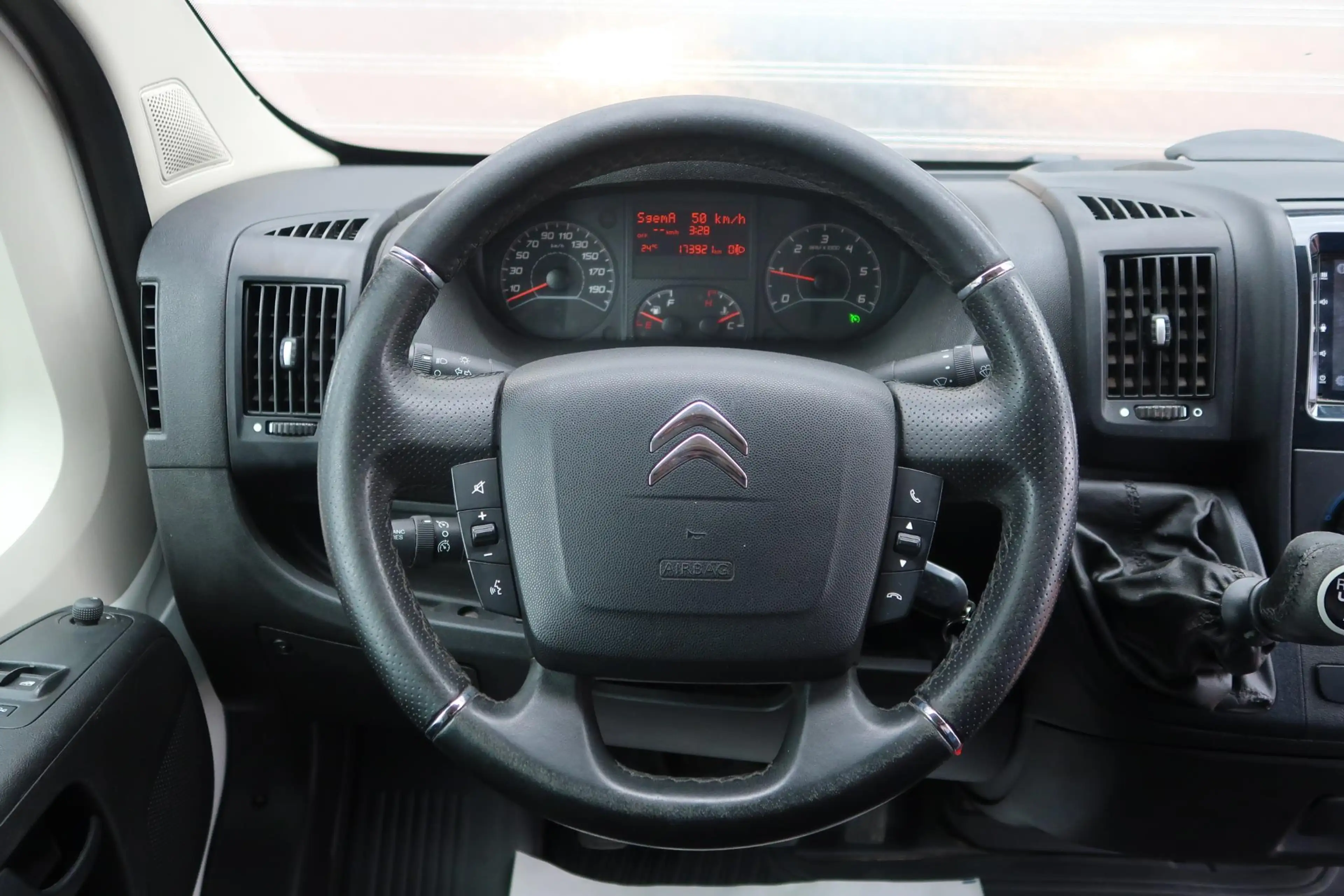 Citroen Jumper 30 2.2 BlueHDi 140 L2H1 Club IMPERIAAL/ AIRCO/ CRU — photo 6