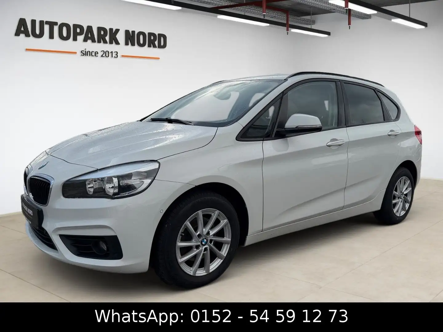 BMW 218 i Active Tourer Advantage/NAVI/SHZ/TEMP/PDC Weiß - 1