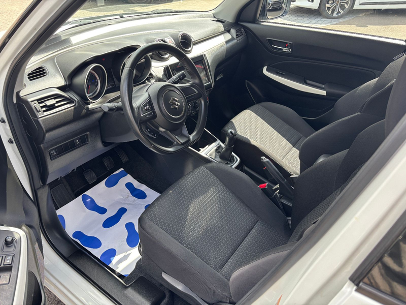 Suzuki Swift Comfort *Checkhehft Suzuki* — photo 8