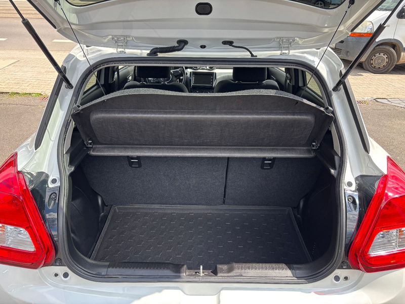 Suzuki Swift Comfort *Checkhehft Suzuki* — photo 12