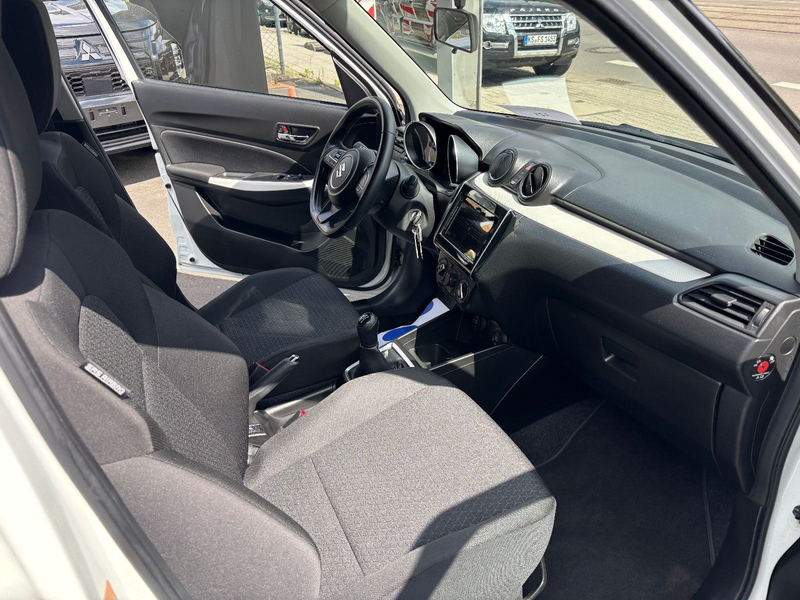 Suzuki Swift Comfort *Checkhehft Suzuki* — photo 11