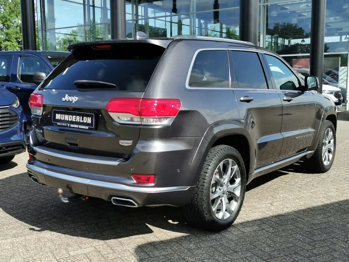 Jeep Grand Cherokee 3,0 CRD Summit (E6dT) PANORAMA - 2