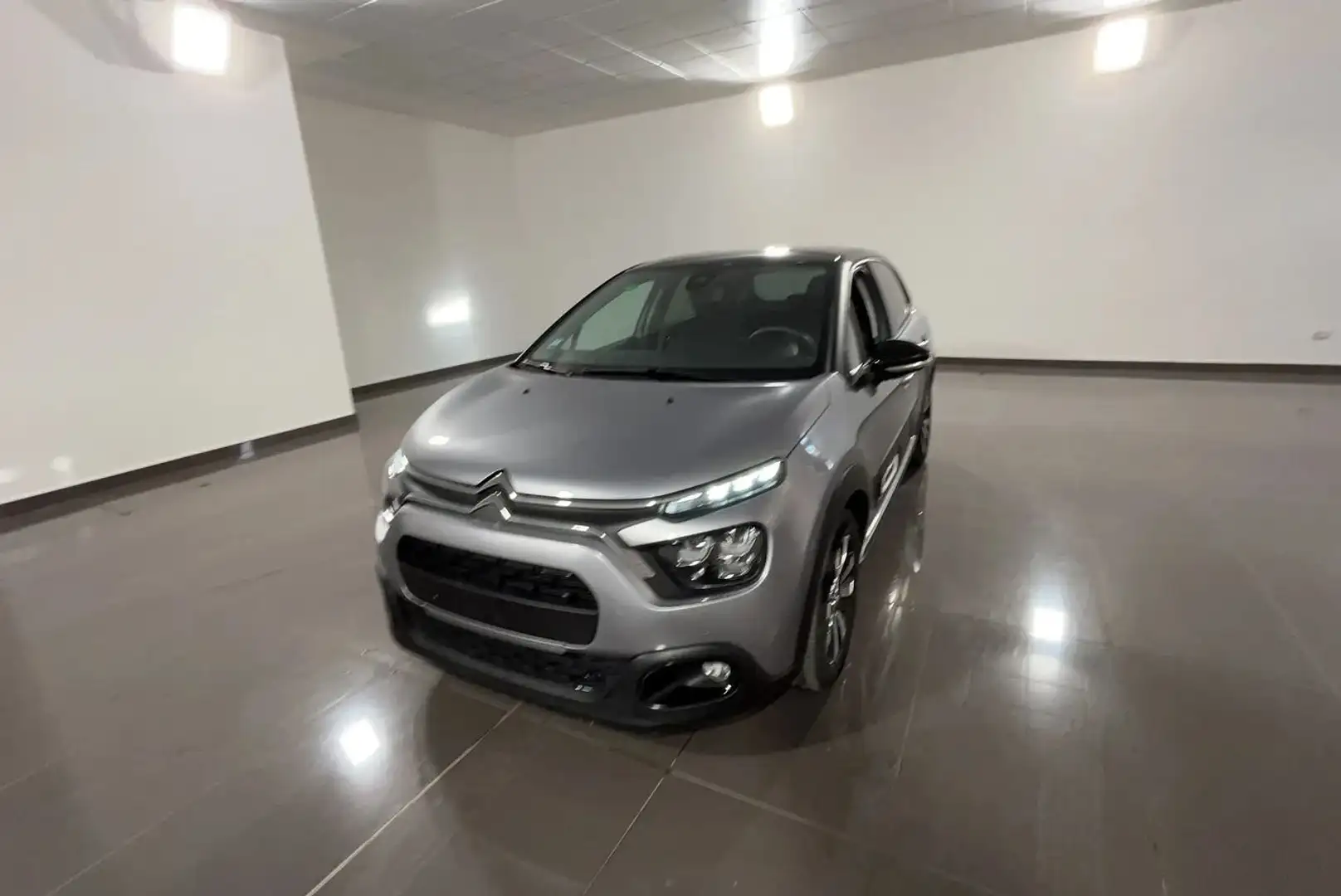 Citroen C3 C3 1.2 puretech Shine s&s 110cv Argento - 1