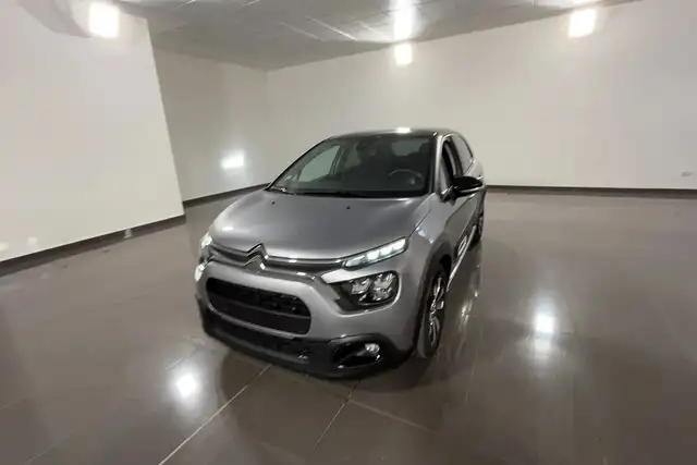 Citroen C3 C3 1.2 puretech Shine s&s 110cv