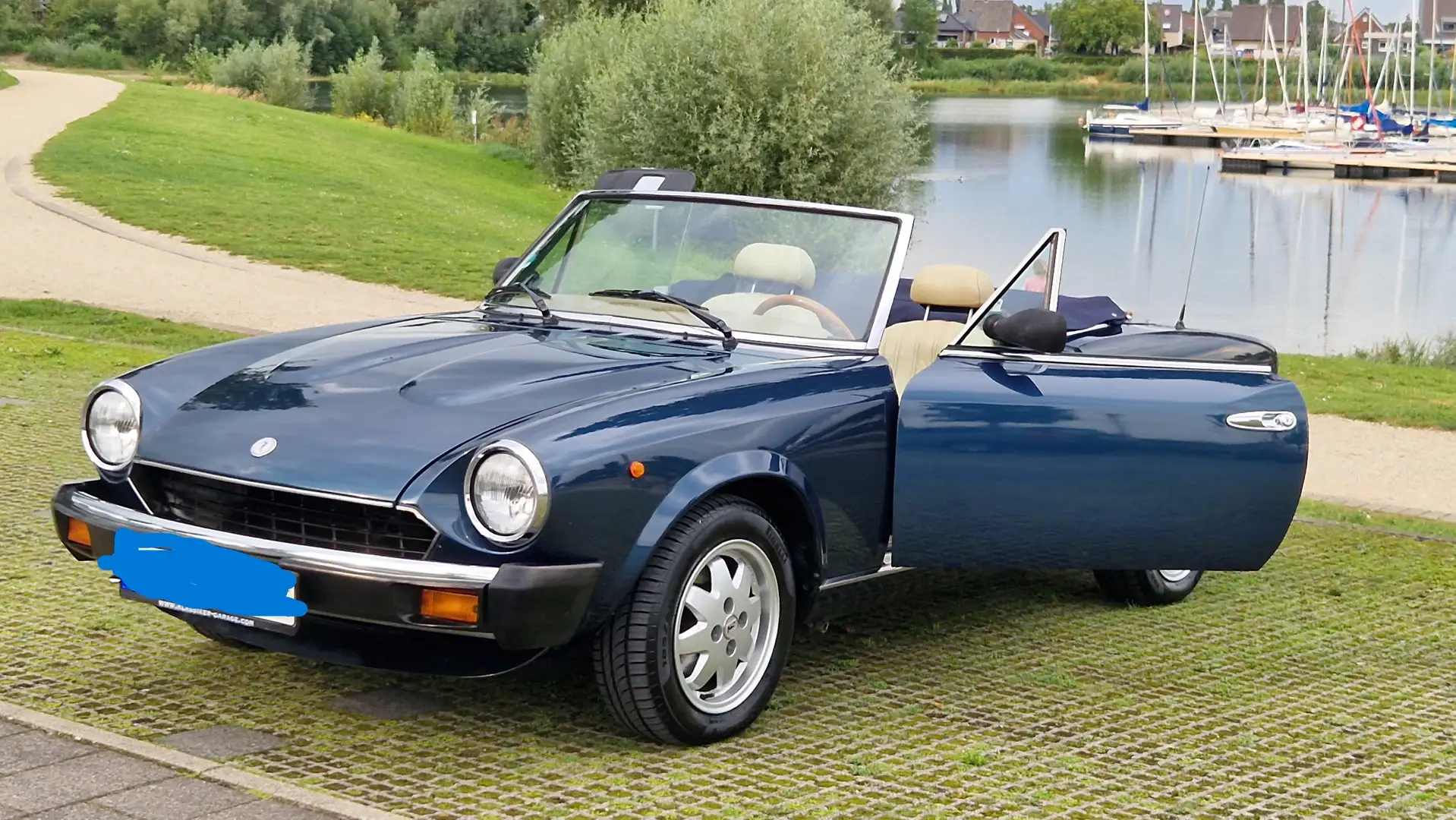 Fiat Pininfarina Pininfarina Spider i.e. Blau - 1