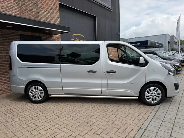 Opel Vivaro view 7