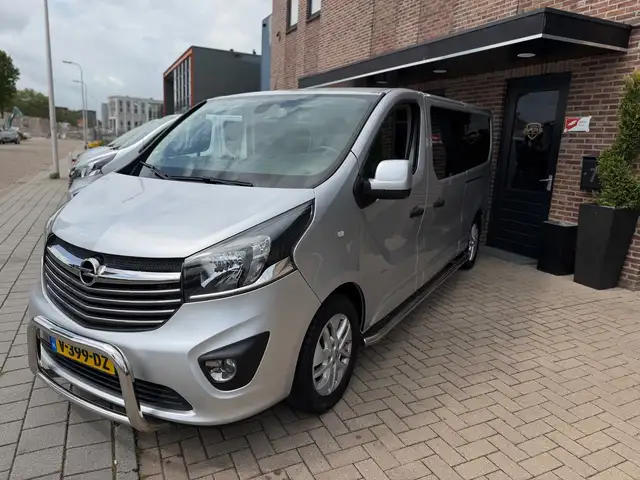 Opel Vivaro view 15