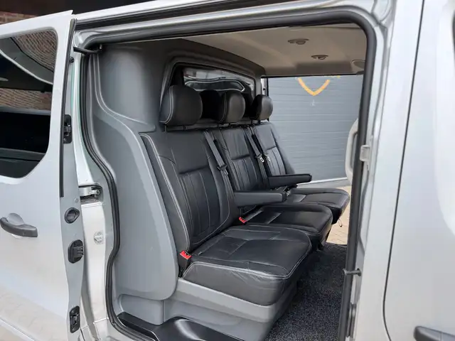 Opel Vivaro view 10