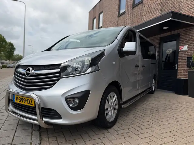 Opel Vivaro view 14