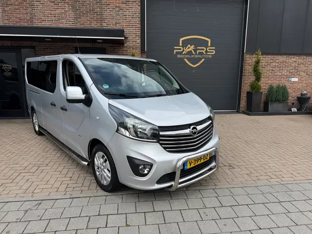 Opel Vivaro view 5