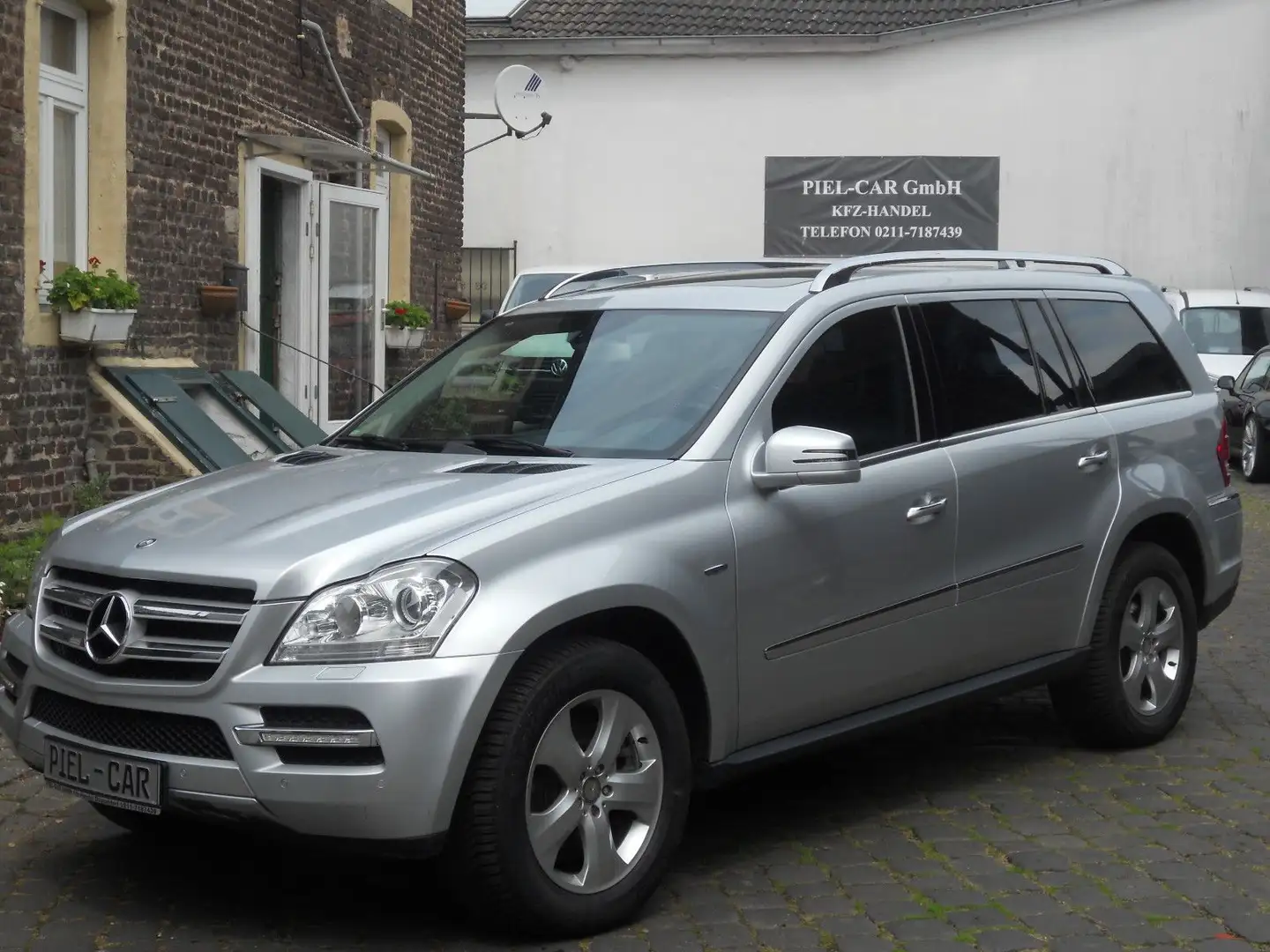 Mercedes-Benz GL 350 CSI 4Matic  1.Hand + Daimler. Argintiu - 1