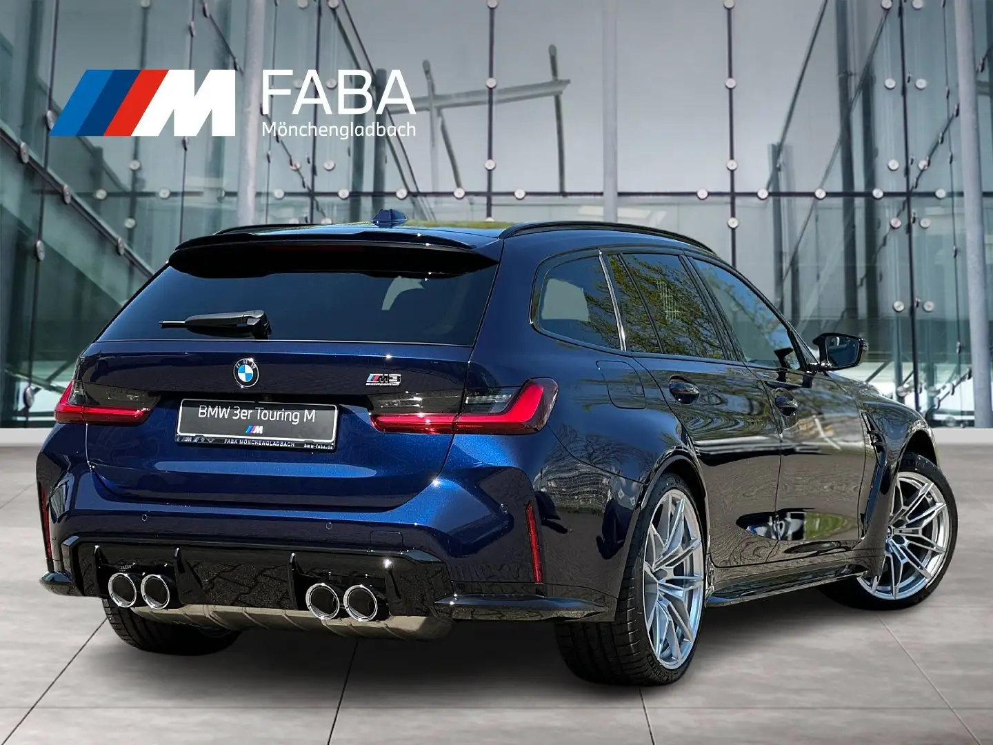 BMW M3 Competition Touring mit M x M Drivers P. Driv. Pro Blau - 2