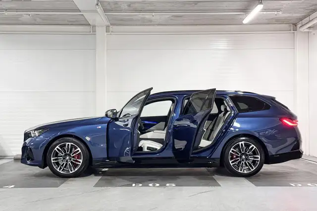 BMW I5 view 3